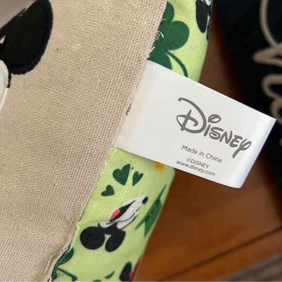 Disney Celebrate Together 16x16 St. Patrick's Day Linen Mickey Pillow - Picture 4 of 4